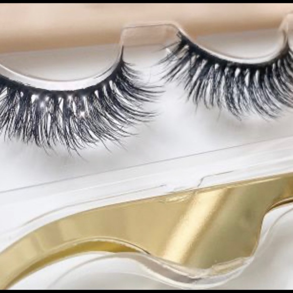 BRAND NEW FACTORY SEALED LAVAA Flirty Lash Set includes 3D Mink 'Flirty' lashes, - Picture 4 of 4